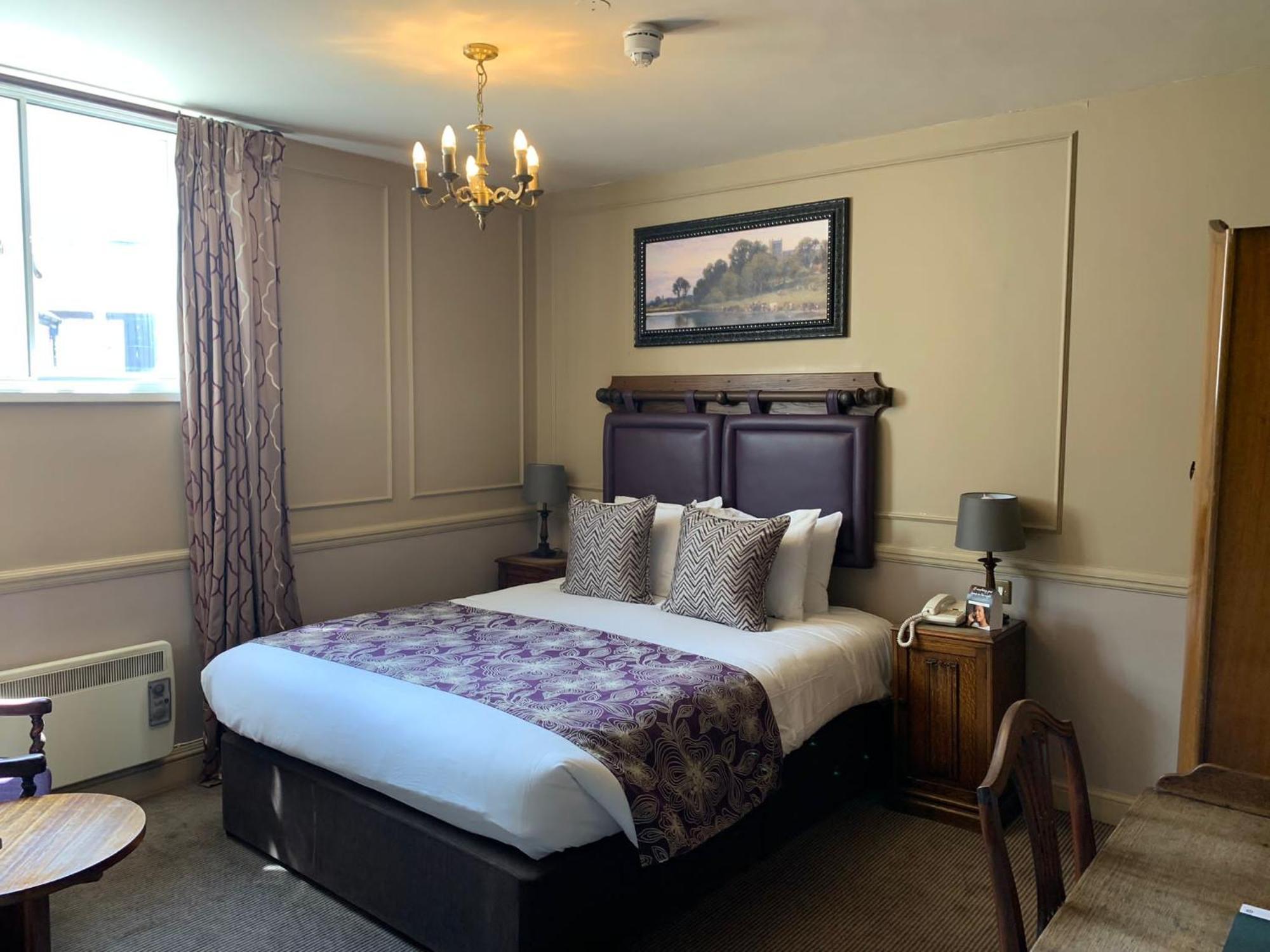 Saracens Head Hotel By Greene King Inns Towcester Dış mekan fotoğraf