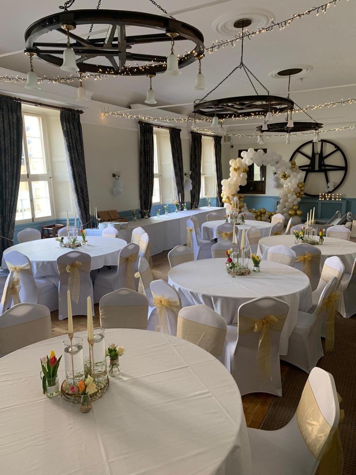 Saracens Head Hotel By Greene King Inns Towcester Dış mekan fotoğraf