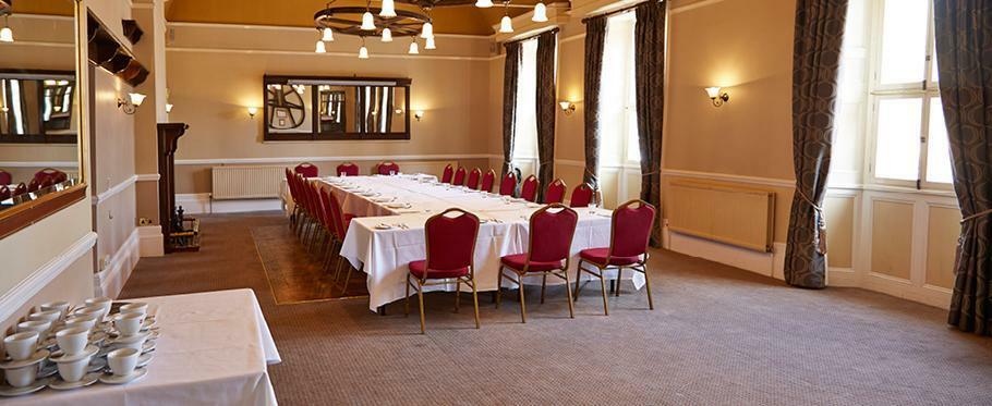 Saracens Head Hotel By Greene King Inns Towcester Dış mekan fotoğraf